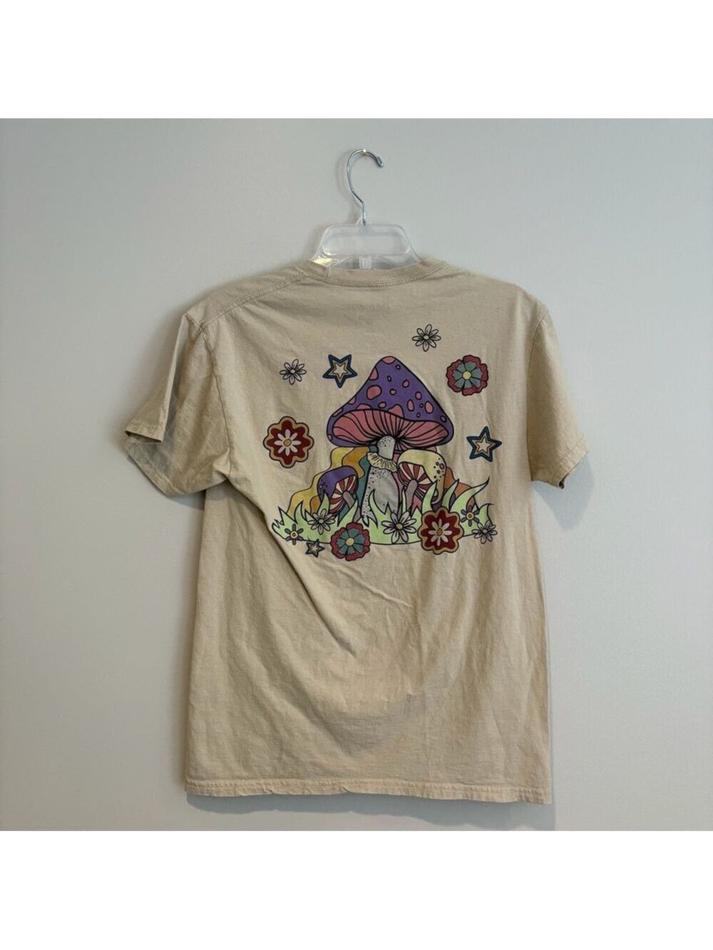 Bowery Supply Co Mushroom Graphic Tee Cream Beige Short Sleeve T-Shirt Size M - Picture 2 of 5